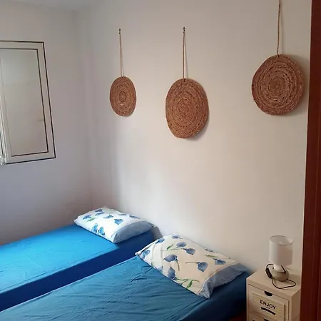 Sea Apartment *